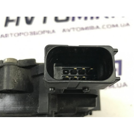 Замок дверей задніх лівих Opel Corsa D HB 5дв. 2006-2014 13258266